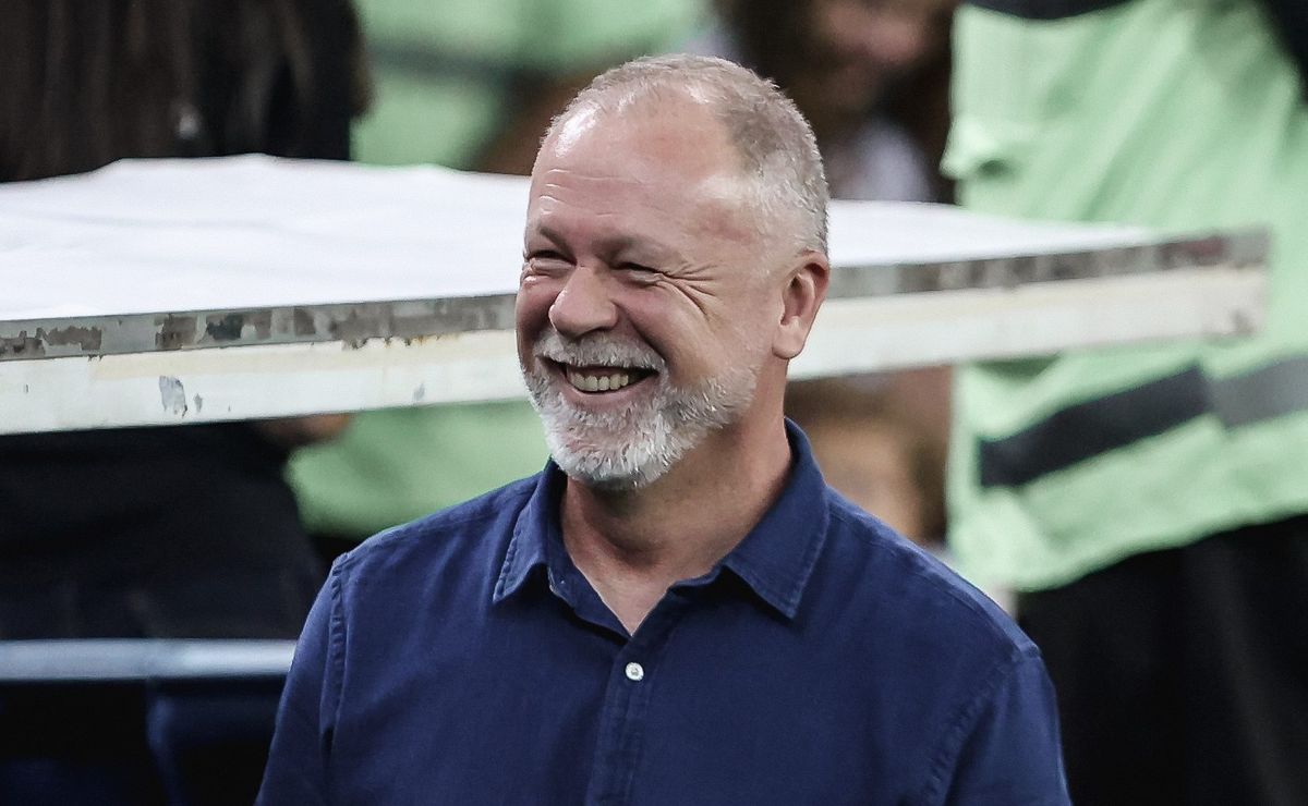 fluminense vence o vasco e mano menezes espanta ‘fantasma’ de fora do rio de janeiro