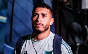 william volta a dar assistência após cinco meses no cruzeiro e dá ‘resposta’ a fernando diniz