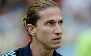 filipe luís rebate polêmica sobre renovação de gerson no flamengo: “se ele não tá…”