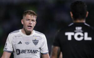 bruno fuchs treina pela primeira vez no palmeiras em preparação para clássico