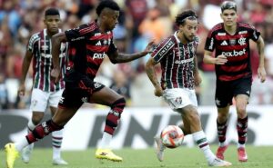 clássico entre fluminense e flamengo termina sem gols e com muitas vaias no maracanã; confira