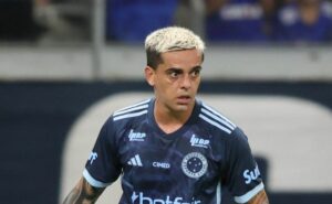 fagner abre o jogo sobre disputa de posição com william no cruzeiro: “para ajudar”