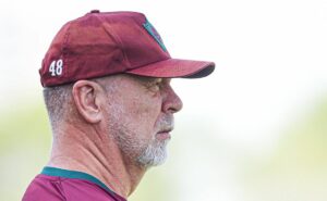 mano menezes valoriza semana completa para preparar o fluminense no carioca 