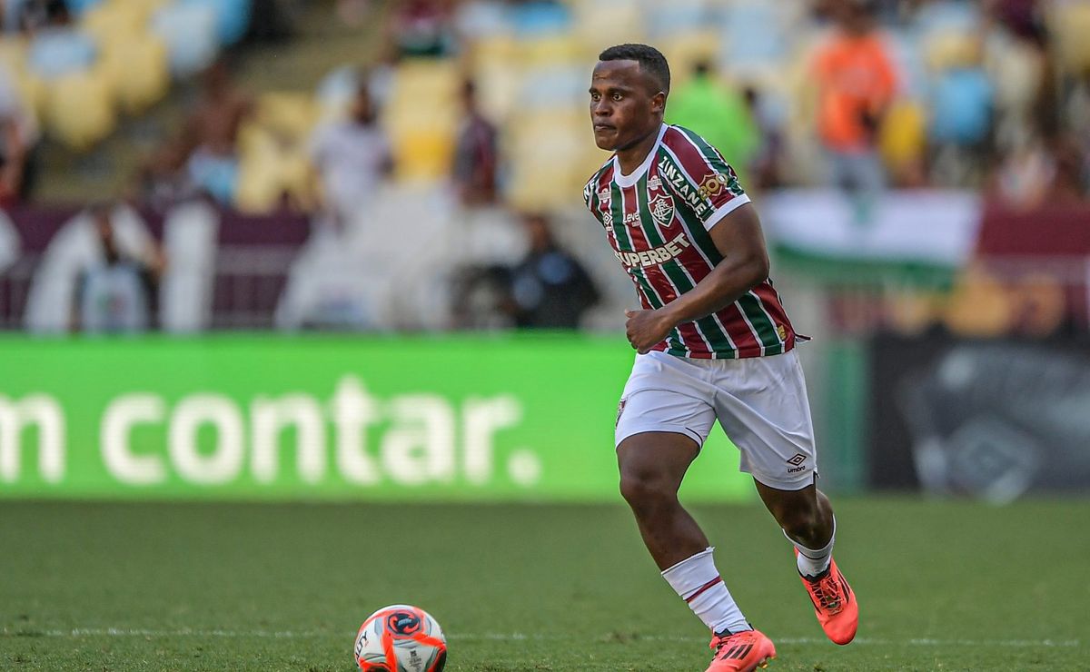 jhon arias comemora 200 jogos pelo fluminense e diz: ” melhor coisa que fiz na vida”