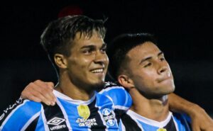 escalação do grêmio: quinteros deve poupar jogadores e arezo será titular contra o juventude