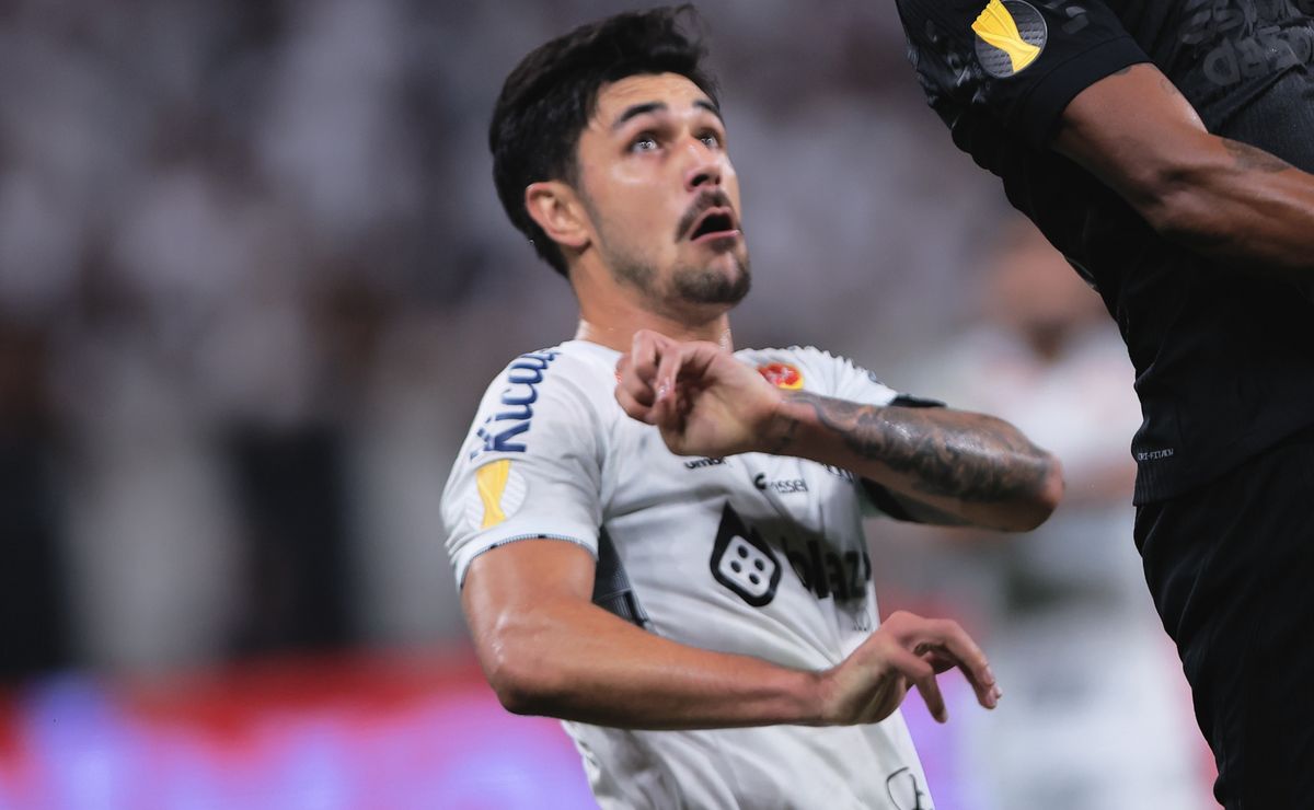 rescisão de joão basso após corinthians x santos é aprovada pela torcida após atuação ruim