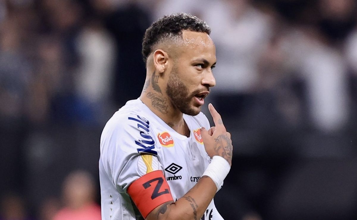 neymar faz promessa para a torcida do santos logo após a derrota para o corinthians 