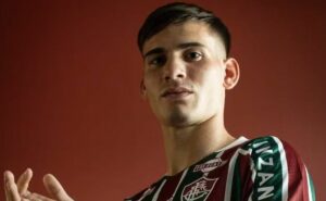 lavega desembarca no rio de janeiro e manda recado para torcida do fluminense: “muitas esperanças”