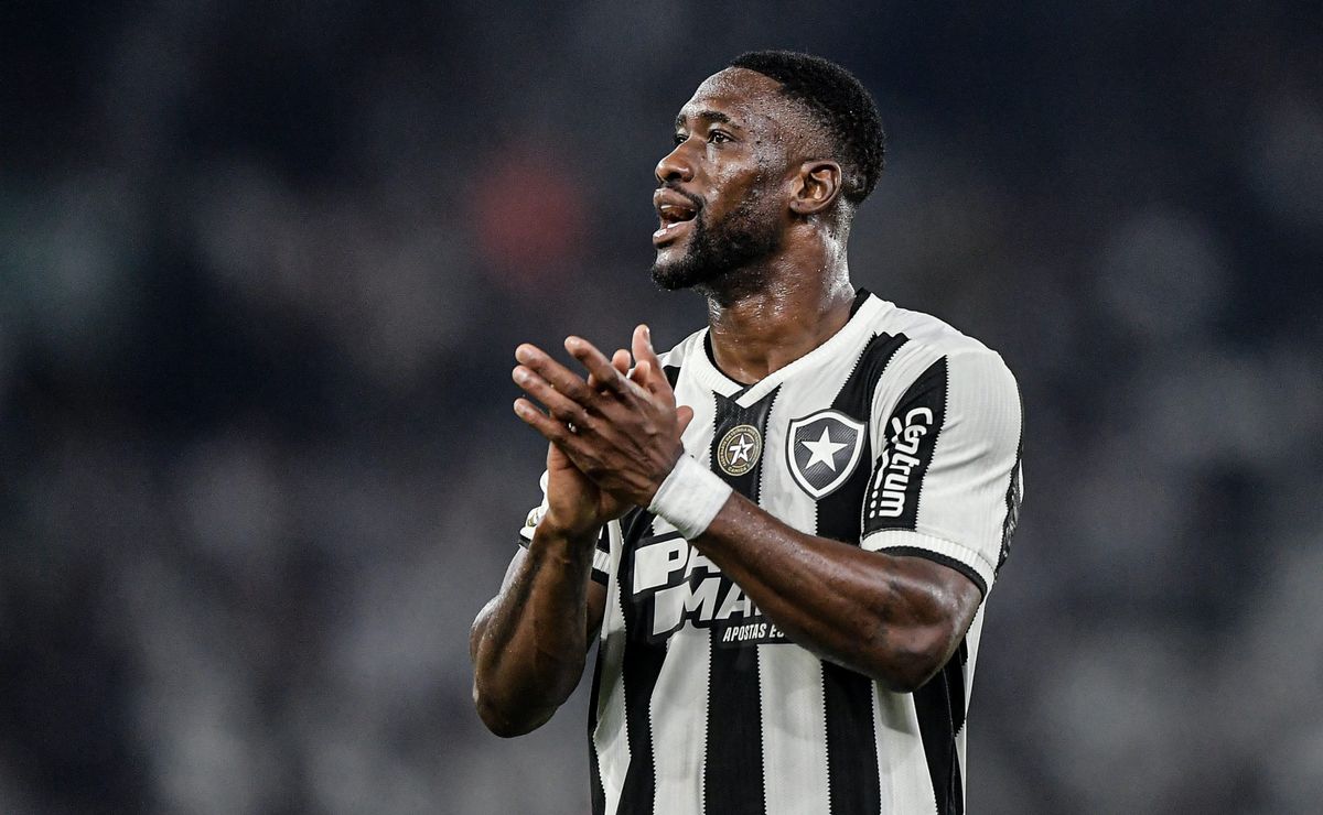 nova iguaçu x botafogo causa problemas para o glorioso com bastos e artur saindo machucados em cenas preocupantes 