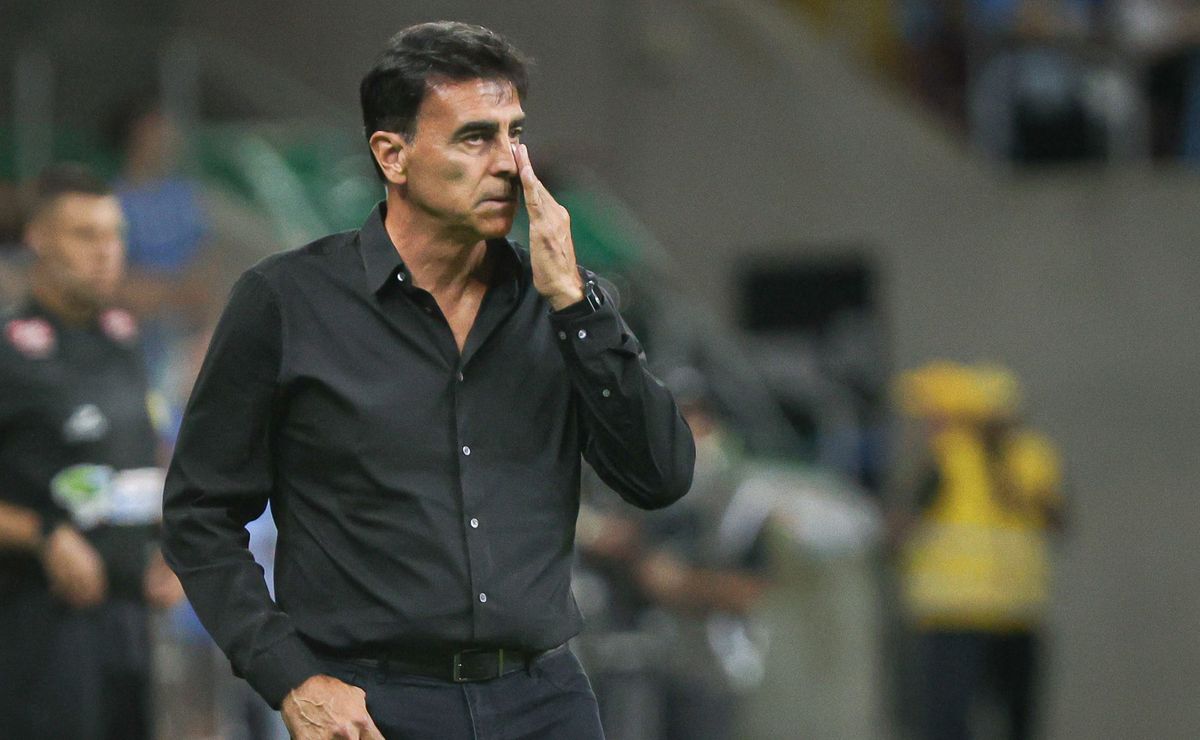 gustavo quinteros pode ter reforço vindo da seleção brasileira para o decorrer da temporada