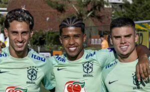 flamengo mira contratação de meia ex vasco e consulta marlon gomes