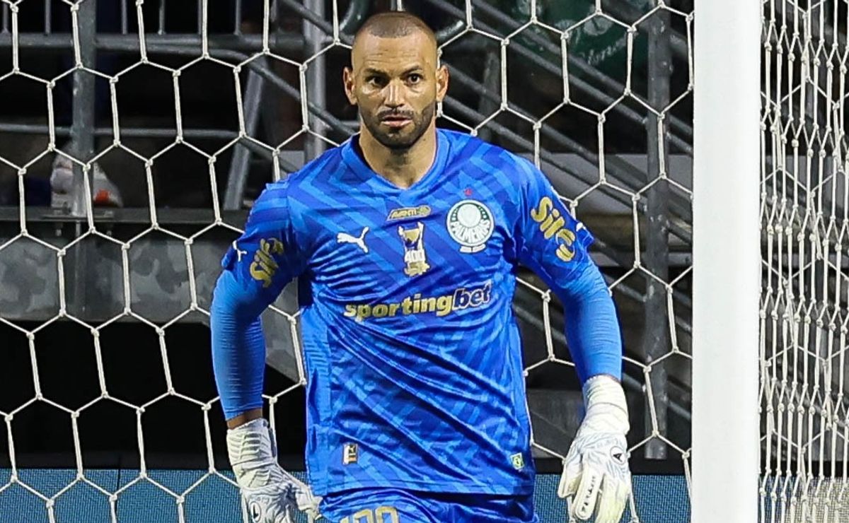 weverton lamenta empate no clássico, mas defende estêvão, que perdeu pênalti