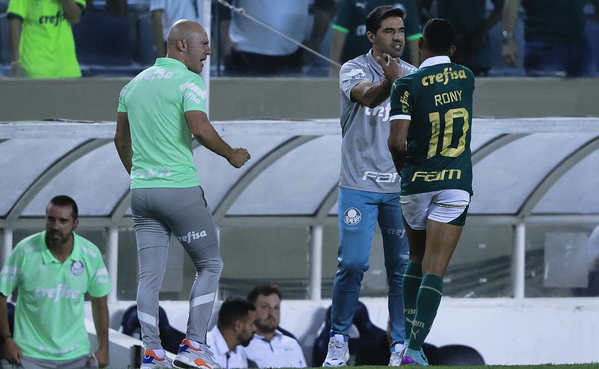 após empate no dérbi, abel ferreira comanda treino no palmeiras com participação de rony