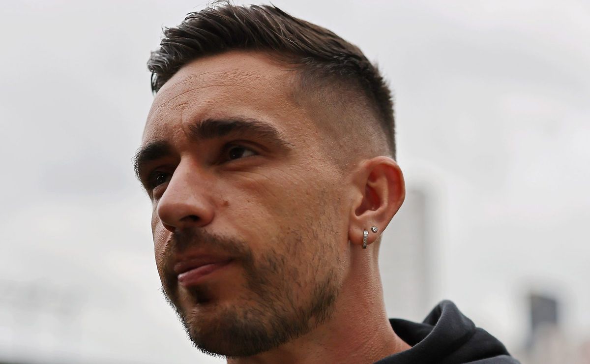 coronado manda recado a garro e quer titularidade no corinthians: “o treinador toma as decisões”