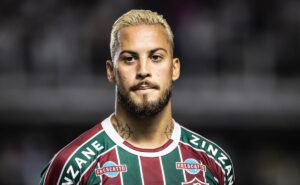 guga projeta disputa de posição com samuel xavier no fluminense para a temporada