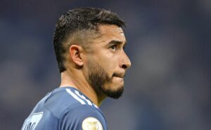 internacional terá que compensar o cruzeiro em caso de contratação de william