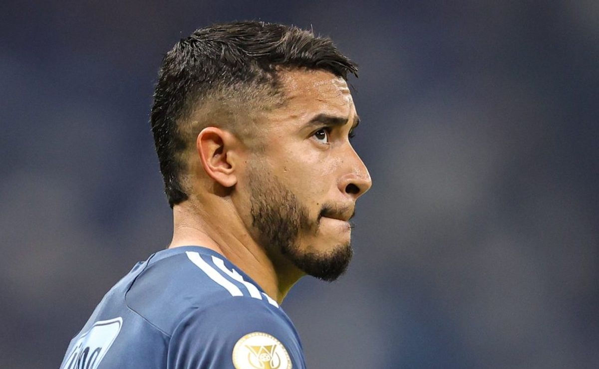 internacional terá que compensar o cruzeiro em caso de contratação de william