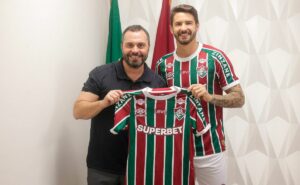 novo reforço do fluminense, everaldo diz que jogar no maracanã pesou na escolha