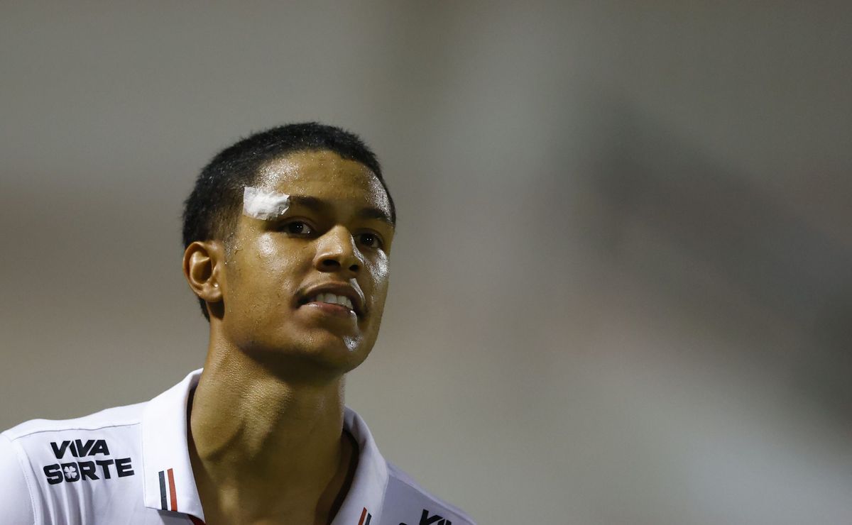 zubeldía sobre ryan francisco: “terá oportunidades em momentos mais adequados”