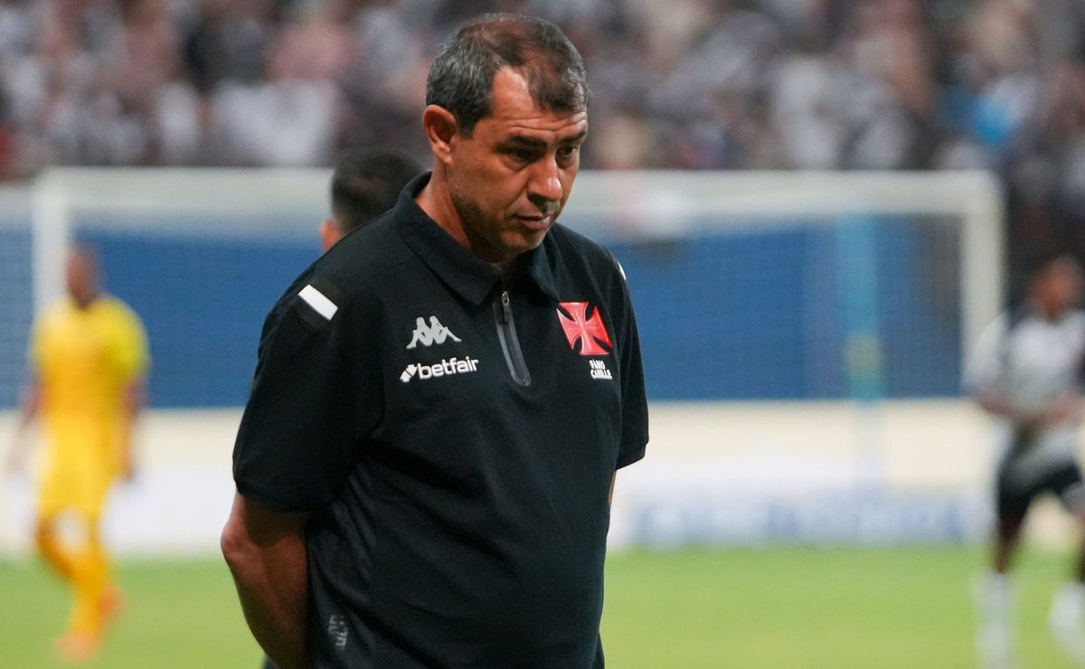 fábio carille minimiza falhas contra o volta redonda e cita infelicidade na zaga do vasco