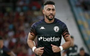 torcida do vasco elege payet e rayan os melhores da partida sobre o rondonópolis