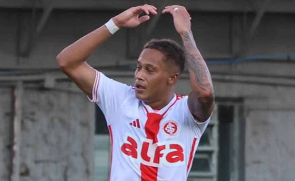internacional vence caxias com dois gols de vitinho e se aproxima de vaga na final do gauchão