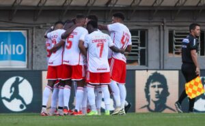 inter segue invicto e com melhor aproveitamento da série a ao vencer o caxias
