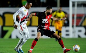 grêmio teve dois dias para fechar a contratação do zagueiro wagner leonardo; nathan fernandes e patrocinador ajudaram