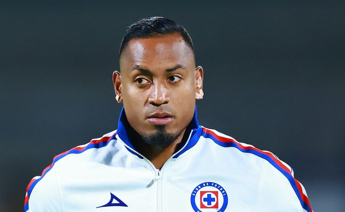 willer ditta contratado pelo grêmio por r$ 41 milhões é desejo de guerra e divide torcida