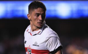 pablo maia aborda possível saída do são paulo após nove meses afastado: “isso vem…”