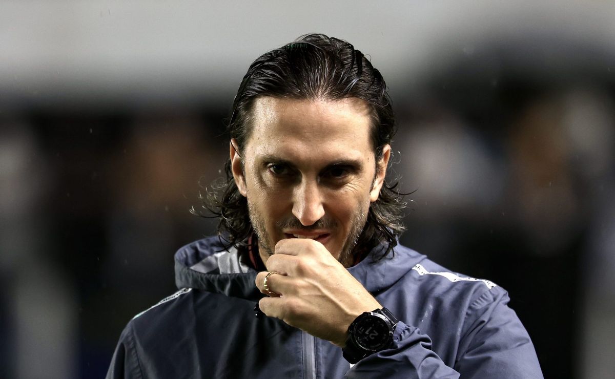 zubeldía tem aproveitamento ruim em clássicos e só venceu um rival