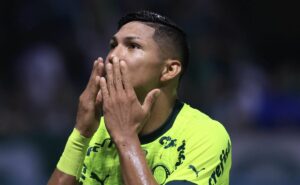 pedido de cuca é prioridade e atlético mg faz proposta oficial a rony, do palmeiras