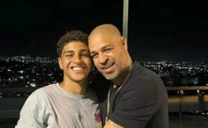 aos 18 anos, filho de adriano imperador assina com clube de portugal