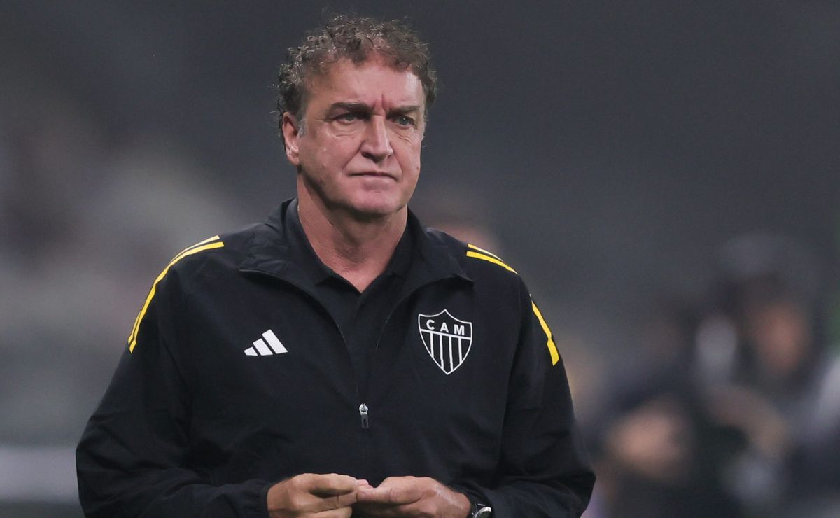 com aval de cuca, atlético mg avança e encaminha saída de otávio para o fluminense
