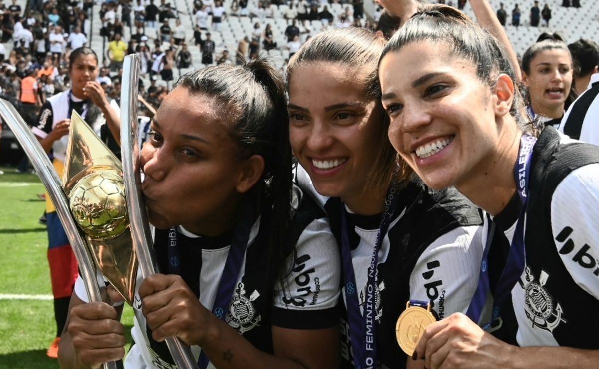 brasileirão feminino 2025: formato, times, campeãs e onde assistir