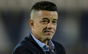 kaique rocha revela que d´alessandro está agitando o vestiário internacional para o duelo contra o grêmio: ” incendiou”