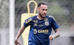 torcida do santos esgota ingressos para a reestreia de neymar contra o botafogo sp