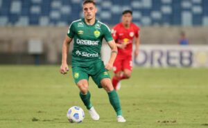 em alta no campeonato gaúcho, gustavo quinteros já conta com chegada do volante camilo reijers