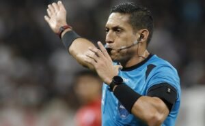 conmebol divulga arbitragem para as finais entre botafogo e racing na recopa sul americana