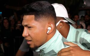 jornalista expõe que todos os clubes reclamam de negociação com rony