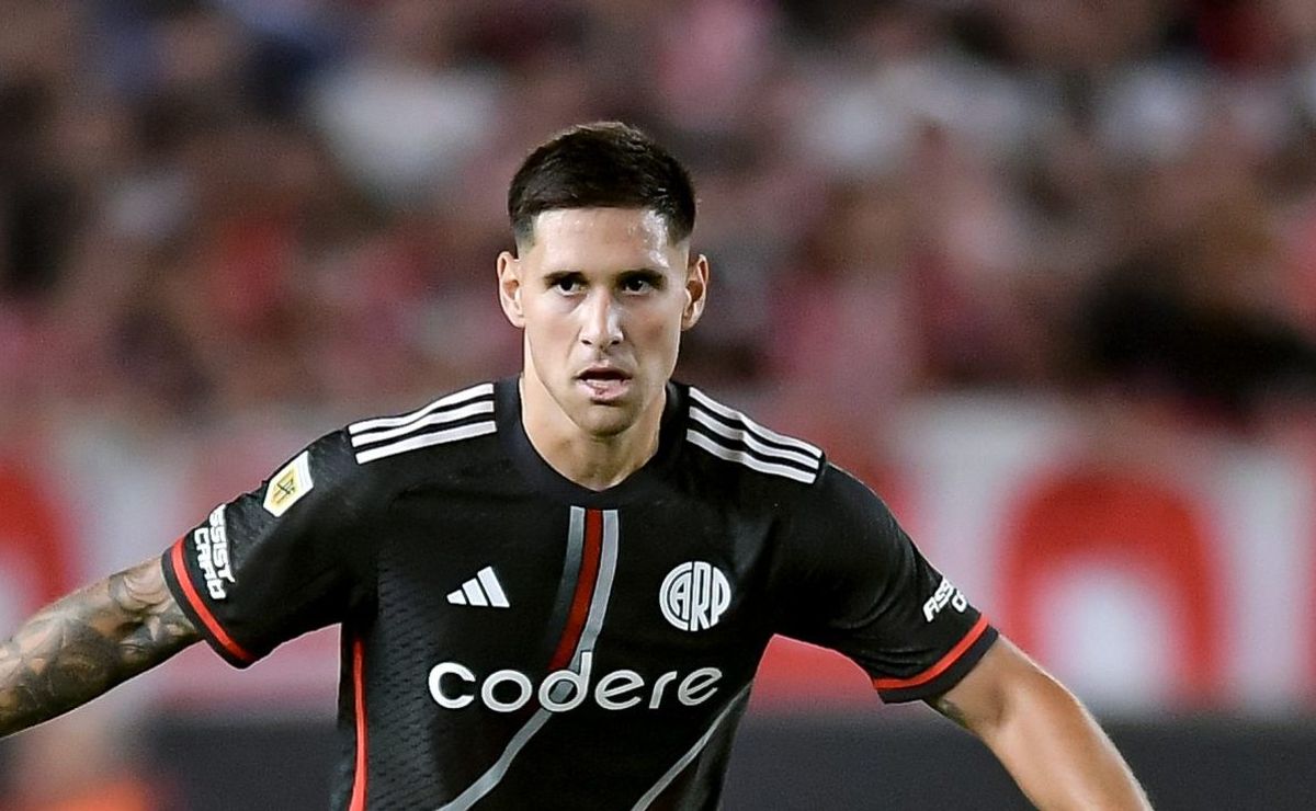 santos pode perder rodrigo villagra para rival no futebol brasileiro: “muito interessado” 