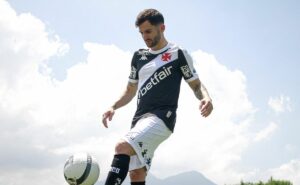garré é anunciado pelo vasco e promete retribuir carinho da torcida dentro de campo