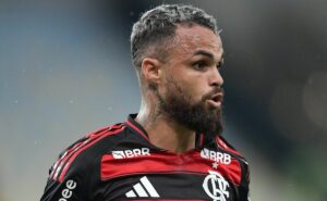 volta de michael tem prazo estipulado no flamengo de filipe luís após lesão do atacante
