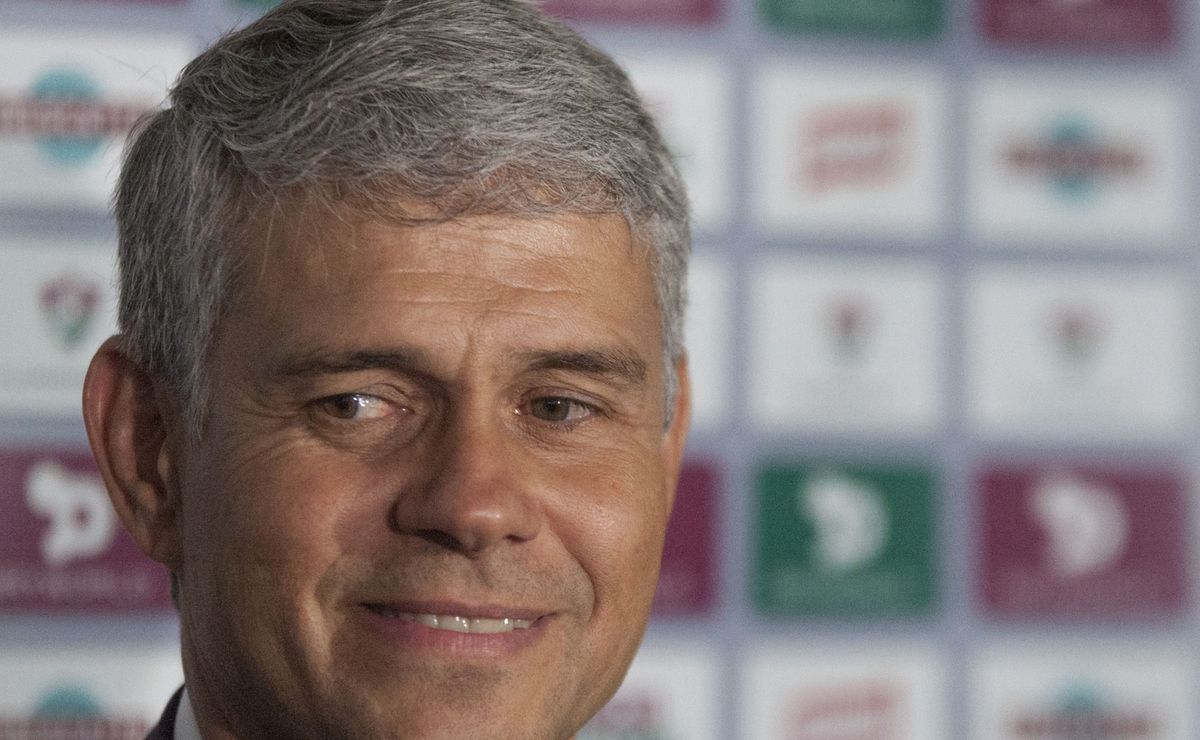 peter siemsen assume parte jurídica da saf do fluminense