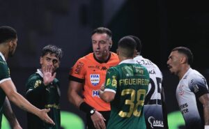 var expõe veredito sobre decisão polêmica de raphael claus em palmeiras x corinthians