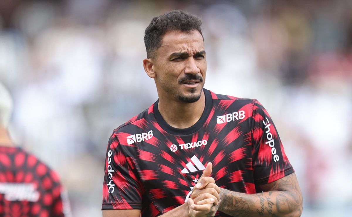 danilo ganha apoio da torcida e para ser titular do flamengo no carioca