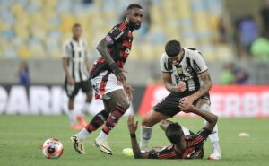 botafogo x racing: caçapa recebe ‘aviso’ sobre escalação de alex telles e barboza na recopa