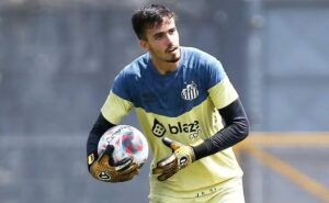 goleiro do santos se recupera de fratura e já tem data para reforçar elenco no paulistão