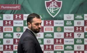 bom desempenho de arias no meio de campo faz bittencourt desacelerar busca por um camisa 10 ao fluminense