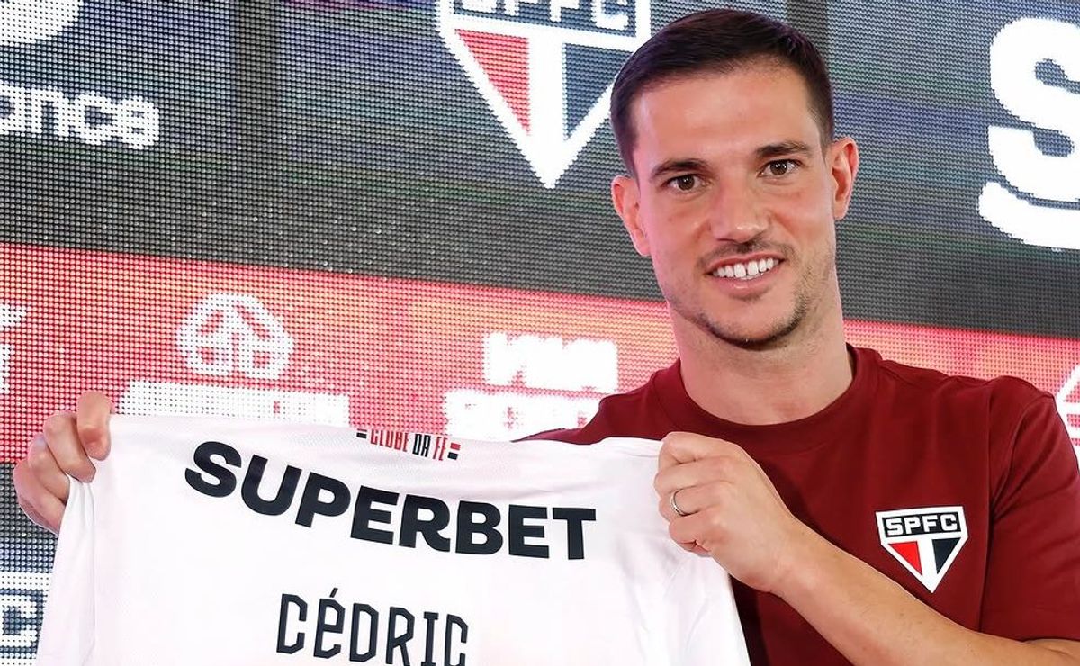 novo lateral do são paulo está inscrito no bid e expectativa de estreia agita torcida